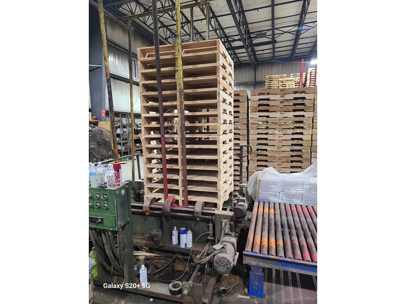 Viking Eng & Dev DuoMatic Pallet Nailer and Assembly System